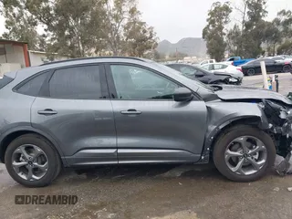2024 Ford Escape ST-Line with VIN 1FMCU0MN8RUA55384, listed as a IAAI auction lot 41893426 with 5,650 mi miles and . Bid and sale history available at DreamBid. Image 13.