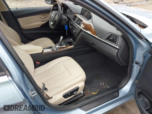 2015 BMW 3 Series 328i xDrive with VIN WBA3B5C56FF961927, listed as a IAAI auction lot 41555578 with 118,730 mi miles and . Bid and sale history available at DreamBid. Image 5.