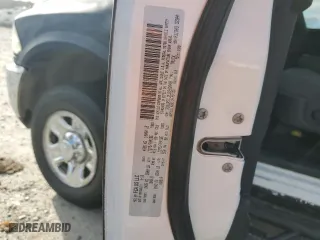 2018 Ram 2500 Tradesman with VIN 3C6UR5CJ2JG262048, listed as a Copart auction lot 44942415 with 184,788 mi miles and Clean Title. Bid and sale history available at carsss.com. Image 12.