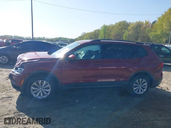 2019 Volkswagen Tiguan S с VIN 3VV0B7AX6KM095423, выставлен на аукционе IAAI как лот 41933684 с пробегом 82 615 миль миль и . История ставок и продаж доступна на DreamBid. Изображение 14.