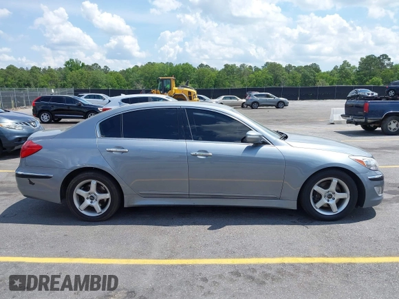 2013 Hyundai Genesis 3.8L with VIN KMHGC4DD1DU256345, listed as a IAAI auction lot 42187431 with 117,528 mi miles and . Bid and sale history available at DreamBid. Image 13.