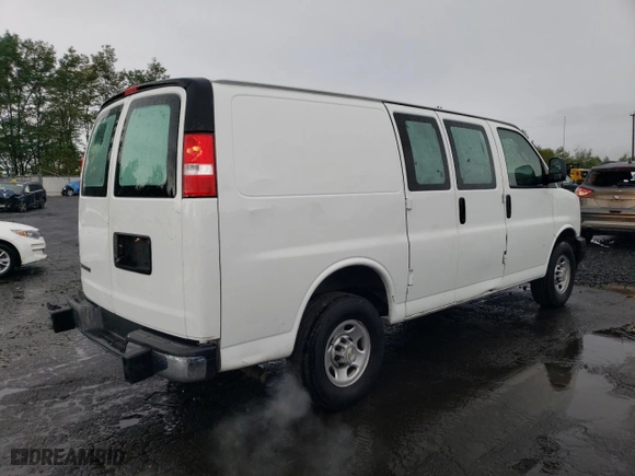 2022 Chevrolet Express Cargo Van with VIN 1GCWGAF71N1211905, listed as a Copart auction lot 73234454 with 16,763 mi miles and Clean Title. Bid and sale history available at carsss.com. Image 3.