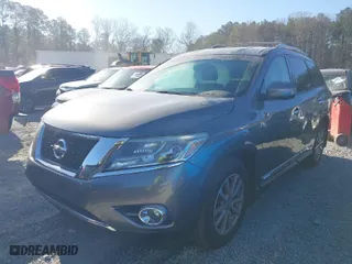2015 Nissan Pathfinder Platinum with VIN 5N1AR2MM9FC619248, listed as a IAAI auction lot 41818038 with 128,071 mi miles. Bid and sale history available at carsss.com. Image 2.