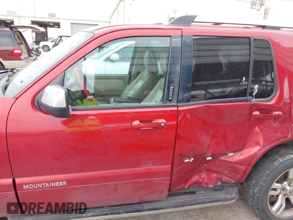 2010 Mercury Mountaineer Premier с VIN 4M2EN3JE0AUJ07556, выставлен на аукционе IAAI как лот 42390138 с пробегом 204 406 миль миль и . История ставок и продаж доступна на DreamBid. Изображение 14.