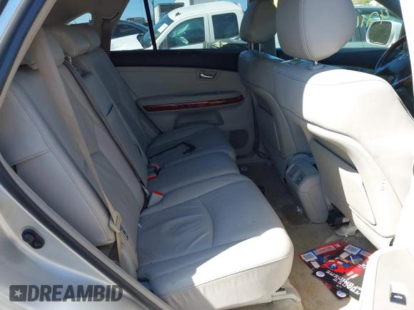 2008 Lexus RX with VIN 2T2HK31U98C061120, listed as a IAAI auction lot 42115282 with 176,867 mi miles. Bid and sale history available at carsss.com. Image 8.