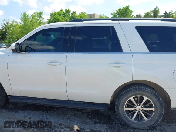 2019 Ford Expedition XLT z VIN 1FMJU1HT1KEA85882, wystawiony jako IAAI lot #42127179 z przebiegiem 110 173 mil mil oraz . Historia ofert i sprzedaży dostępna na DreamBid. Obrazek 14.