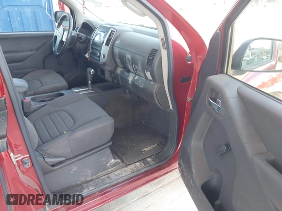 2017 Nissan Frontier S z VIN 1N6BD0CT1HN743460, wystawiony jako IAAI lot #42205104 z przebiegiem 139 333 mil mil oraz . Historia ofert i sprzedaży dostępna na DreamBid. Obrazek 5.