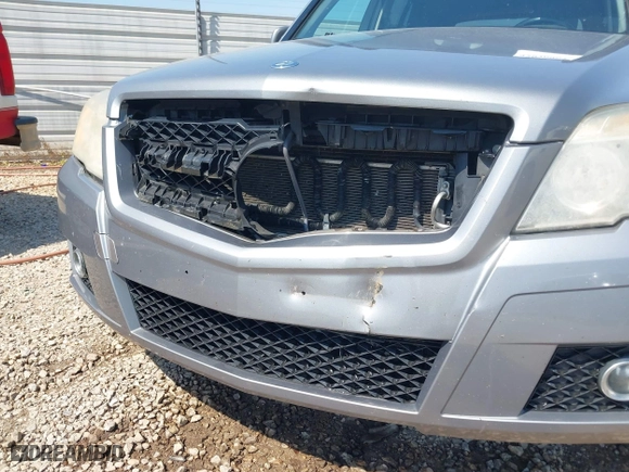 2012 Mercedes-Benz GLK-Class GLK 350 with VIN WDCGG8HB5CF769961, listed as a IAAI auction lot 42040954 with 148,771 mi miles. Bid and sale history available at carsss.com. Image 6.