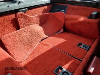 1985 Chevrolet Corvette z VIN 1G1YY0784F5120783, wystawiony jako Copart lot #49300085 z przebiegiem 48 620 mil mil oraz Czysty tytuł • Clean title. Historia ofert i sprzedaży dostępna na DreamBid. Obrazek 10.