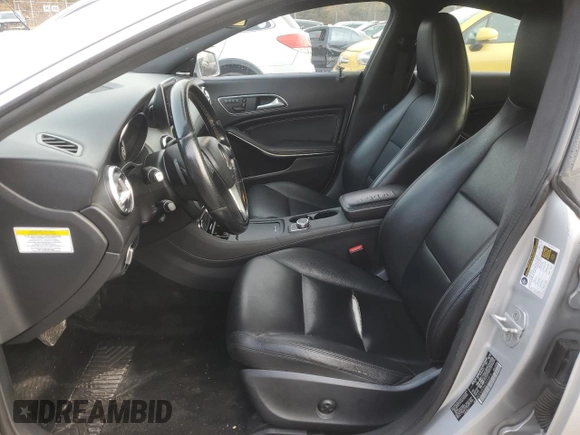 2014 Mercedes-Benz CLA 250 z VIN WDDSJ4EB6EN050814, wystawiony jako Copart lot #80908514 z przebiegiem 85 314 mil mil oraz Szkoda całkowita • Salvage title. Historia ofert i sprzedaży dostępna na DreamBid. Obrazek 7.