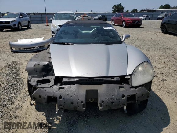 2007 Chevrolet Corvette z VIN 1G1YY36U975116245, wystawiony jako Copart lot #59045645 z przebiegiem 265 138 mil mil oraz Szkoda całkowita • Salvage title. Historia ofert i sprzedaży dostępna na DreamBid. Obrazek 5.