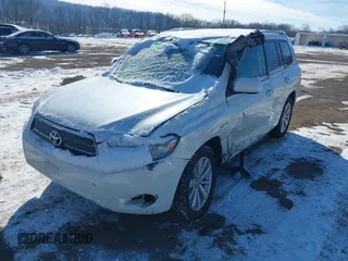 2010 Toyota Highlander Hybrid with VIN JTEBW3EH7A2041461, listed as a IAAI auction lot 41404907 with 192,670 mi miles. Bid and sale history available at carsss.com. Image 17.