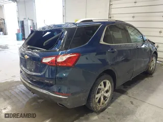 2020 Chevrolet Equinox LT with VIN 3GNAXVEXXLL161540, listed as a IAAI auction lot 41611309 with 67,784 mi miles. Bid and sale history available at carsss.com. Image 4.