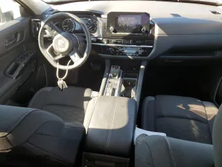 2024 Nissan Pathfinder SV with VIN 5N1DR3BB5RC308215, listed as a Copart auction lot 48916375 with 4,404 mi miles and Salvage Title. Bid and sale history available at carsss.com. Image 8.
