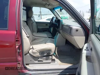 2001 GMC Yukon SLT z VIN 1GKEC13T21J193583, wystawiony jako IAAI lot #42281458 z przebiegiem 369 863 mil mil oraz . Historia ofert i sprzedaży dostępna na DreamBid. Obrazek 5.