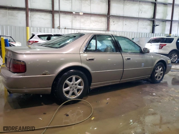 2001 Cadillac Seville Luxury SLS w/Monochrome Pkg with VIN 1G6KS54Y91U243125, listed as a Copart auction lot 45947755 with 169,483 mi miles and Non Repairable. Bid and sale history available at carsss.com. Image 3.