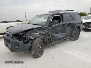 2016 Toyota 4Runner Limited with VIN JTEBU5JR2G5365411, listed as a Copart auction lot 59531345 with 173,291 mi miles and Salvage title. Bid and sale history available at DreamBid. Image 1.