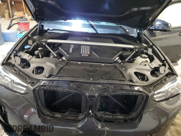 2022 BMW X3 M z VIN 5YM13EC05N9K07773, wystawiony jako Copart lot #37637963 z przebiegiem Nie podano mil oraz . Historia ofert i sprzedaży dostępna na DreamBid. Obrazek 13.