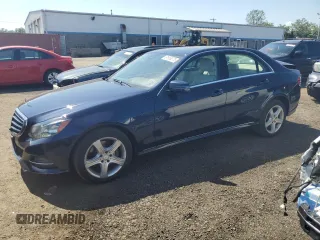 2014 Mercedes-Benz E 350 Luxury z VIN WDDHF8JB7EA880671, wystawiony jako Copart lot #61959275 z przebiegiem 141 448 mil mil oraz Szkoda całkowita • Salvage title. Historia ofert i sprzedaży dostępna na DreamBid. Obrazek 1.