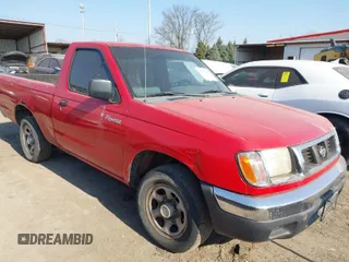 2000 Nissan Frontier XE z VIN 1N6DD21S6YC389509, wystawiony jako IAAI lot #41762910 z przebiegiem 177 252 mil mil oraz . Historia ofert i sprzedaży dostępna na DreamBid. Obrazek 1.