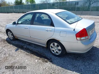 2007 Kia Spectra EX with VIN KNAFE121775415964, listed as a IAAI auction lot 41951831 with 176,903 mi miles. Bid and sale history available at carsss.com. Image 3.