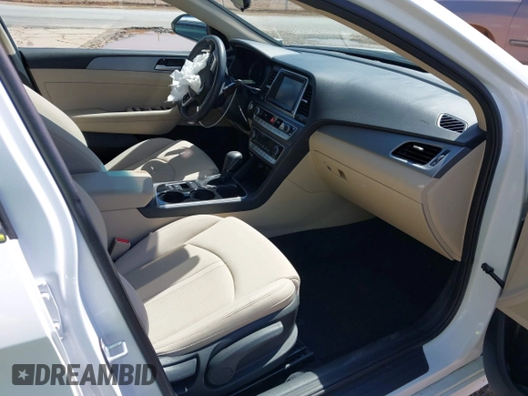 2019 Hyundai Sonata SEL with VIN 5NPE34AF6KH757305, listed as a IAAI auction lot 41860016 with 39,372 mi miles and . Bid and sale history available at DreamBid. Image 5.