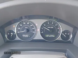 2008 Jeep Commander Limited with VIN 1J8HG58238C208510, listed as a IAAI auction lot 40289720 with 113,958 mi miles and . Bid and sale history available at DreamBid. Image 7.