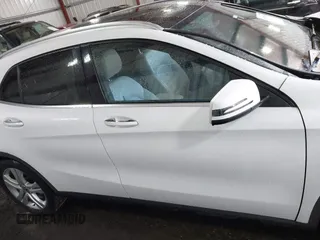 2019 Mercedes-Benz GLA 250 z VIN WDCTG4GB7KJ585660, wystawiony jako IAAI lot #41771154 z przebiegiem 96 301 mil mil oraz . Historia ofert i sprzedaży dostępna na DreamBid. Obrazek 13.