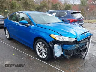 2020 Ford Fusion SE with VIN 3FA6P0HD2LR134659, listed as a IAAI auction lot 41801760 with 74,058 mi miles. Bid and sale history available at carsss.com. Image 1.
