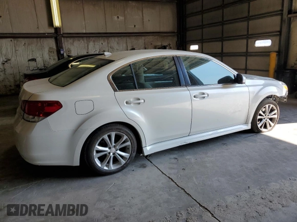 2014 Subaru Legacy Premium z VIN 4S3BMBC61E3018747, wystawiony jako Copart lot #55502445 z przebiegiem 139 524 mil mil oraz Szkoda całkowita • Salvage title. Historia ofert i sprzedaży dostępna na DreamBid. Obrazek 3.