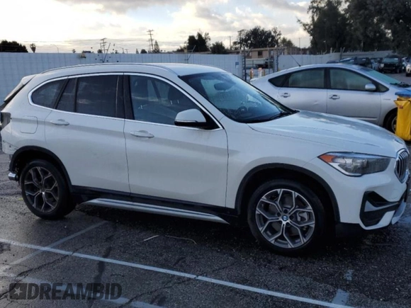 2021 BMW X1 sDrive28i with VIN WBXJG7C02M5U08273, listed as a Copart auction lot 45777903 with 15,741 mi miles and . Bid and sale history available at DreamBid. Image 4.