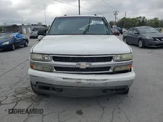 2003 GMC Sierra 1500HD SLE z VIN 1GTGK13U03F166999, wystawiony jako Copart lot #52696595 z przebiegiem 241 886 mil mil oraz Szkoda całkowita • Salvage title. Historia ofert i sprzedaży dostępna na DreamBid. Obrazek 5.