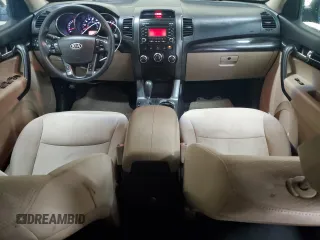 2012 Kia Sorento LX with VIN 5XYKTCA6XCG302611, listed as a Copart auction lot 52367985 with 180,671 mi miles and Clean Title. Bid and sale history available at DreamBid. Image 8.