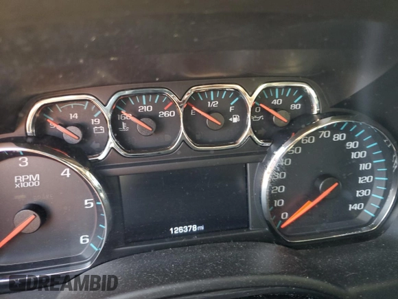 2018 Chevrolet Suburban LS z VIN 1GNSCGKC6JR249746, wystawiony jako Copart lot #55622105 z przebiegiem 126 378 mil mil oraz Szkoda całkowita • Salvage title. Historia ofert i sprzedaży dostępna na DreamBid. Obrazek 9.