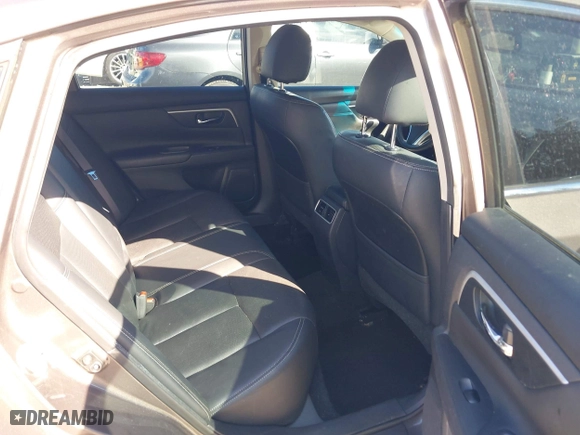 2017 Nissan Altima 2.5 SR with VIN 1N4AL3AP8HC180059, listed as a IAAI auction lot 42075133 with 197,955 mi miles. Bid and sale history available at carsss.com. Image 8.