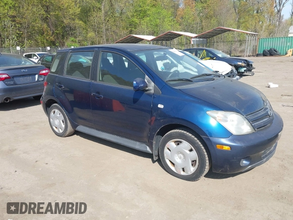 2005 Scion xA z VIN JTKKT604550126795, wystawiony jako IAAI lot #42056410 z przebiegiem 84 169 mil mil oraz . Historia ofert i sprzedaży dostępna na DreamBid. Obrazek 1.