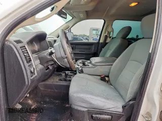 2013 Ram 2500 Tradesman z VIN 3C6UR5CL3DG558069, wystawiony jako Copart lot #58014745 z przebiegiem 257 287 mil mil oraz Szkoda całkowita • Salvage title. Historia ofert i sprzedaży dostępna na DreamBid. Obrazek 7.
