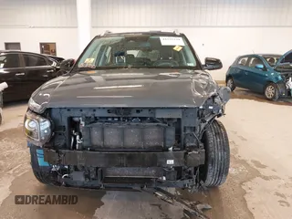 2024 Hyundai Venue Limited with VIN KMHRC8A31RU282690, listed as a IAAI auction lot 41591529 with 20,870 mi miles and . Bid and sale history available at DreamBid. Image 13.