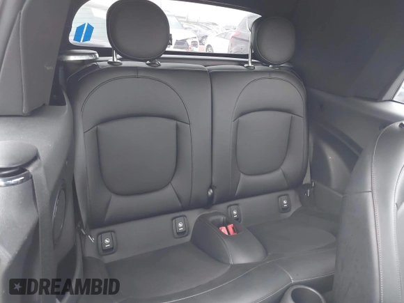 2016 MINI Convertible z VIN WMWWG5C51G3A81075, wystawiony jako IAAI lot #41681717 z przebiegiem 54 956 mil mil oraz . Historia ofert i sprzedaży dostępna na DreamBid. Obrazek 8.