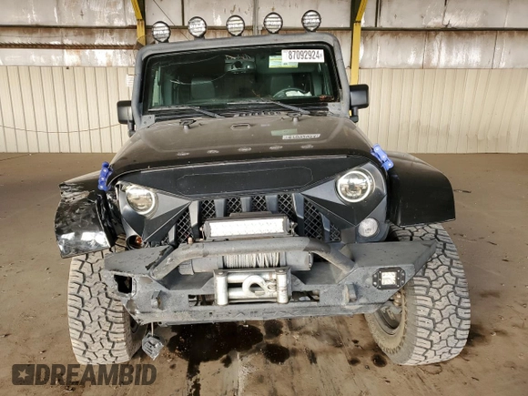 2017 Jeep Wrangler Unlimited Rubicon Recon with VIN 1C4HJWFG5HL508658, listed as a Copart auction lot 87092924 with 108,574 mi miles and Salvage title. Bid and sale history available at DreamBid. Image 5.