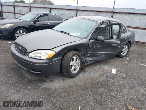 2004 Ford Taurus SE with VIN 1FAFP53254A204492, listed as a IAAI auction lot 41543153 with 70,395 mi miles and . Bid and sale history available at DreamBid. Image 2.