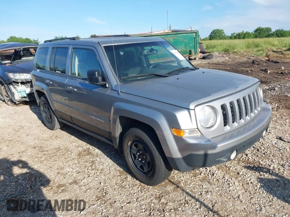 2014 Jeep Patriot Latitude with VIN 1C4NJPFB3ED905756, listed as a IAAI auction lot 42317351 with 137,874 mi miles and . Bid and sale history available at DreamBid. Image 1.