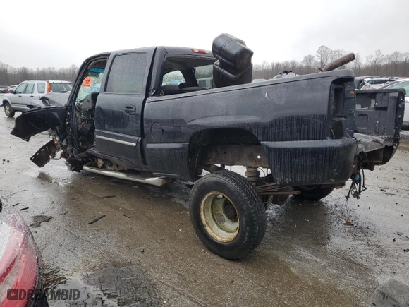 2006 Chevrolet Silverado 2500HD LT3 with VIN 1GCHK23D96F184450, listed as a Copart auction lot 84084124 with NaN miles and Salvage Title. Bid and sale history available at carsss.com. Image 2.