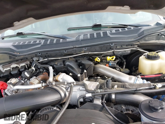 2019 Ford F-250 XL with VIN 1FT7W2BT3KED44329, listed as a IAAI auction lot 42347352 with 90,459 mi miles and . Bid and sale history available at DreamBid. Image 10.