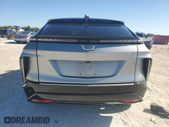 2024 Cadillac LYRIQ Luxury z VIN 1GYKPSRK1RZ104892, wystawiony jako Copart lot #84530244 z przebiegiem 11 537 mil mil oraz Szkoda całkowita • Salvage title. Historia ofert i sprzedaży dostępna na DreamBid. Obrazek 6.