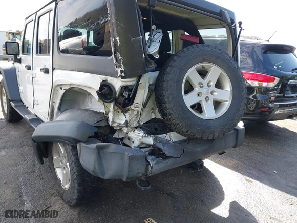 2017 Jeep Wrangler Unlimited Sport with VIN 1C4BJWDG6HL586200, listed as a IAAI auction lot 41723891 with 125,291 mi miles. Bid and sale history available at carsss.com. Image 6.