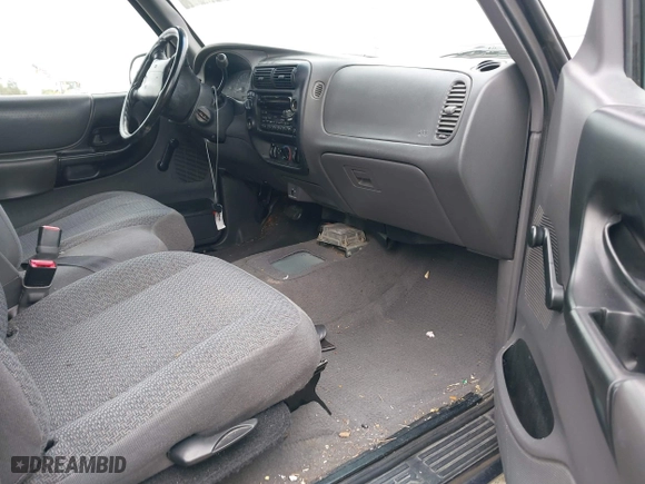 1999 Ford Ranger XLT with VIN 1FTZR15X4XPB33404, listed as a IAAI auction lot 41894486 with 371,102 mi miles. Bid and sale history available at carsss.com. Image 5.