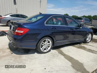 2013 Mercedes-Benz C 300 Sport с VIN WDDGF8AB9DR252462, выставлен на аукционе Copart как лот 62599095 с пробегом 132 670 миль миль и Списание • Salvage title. История ставок и продаж доступна на DreamBid. Изображение 3.