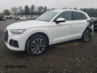2024 Audi Q5 S line Premium with VIN WA1GAAFY6R2041761, listed as a Copart auction lot 76289154 with 6,795 mi miles and Salvage Title. Bid and sale history available at carsss.com. Image 1.