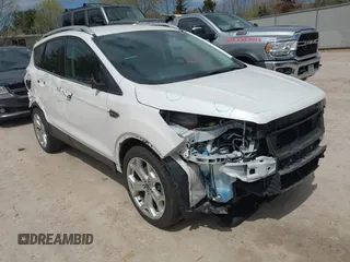 2019 Ford Escape Titanium с VIN 1FMCU9J99KUC21963, выставлен на аукционе IAAI как лот 42186434 с пробегом 60 578 миль миль и . История ставок и продаж доступна на DreamBid. Изображение 1.